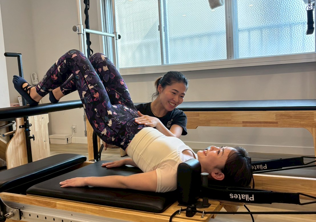 ストレッチのアドバイスの様子